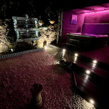 The Holiday Hoose Kinghorn Экстерьер фото