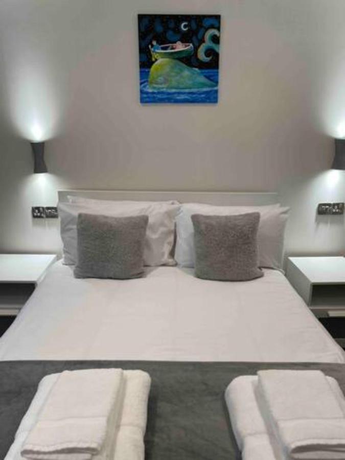 The Holiday Hoose Kinghorn Экстерьер фото